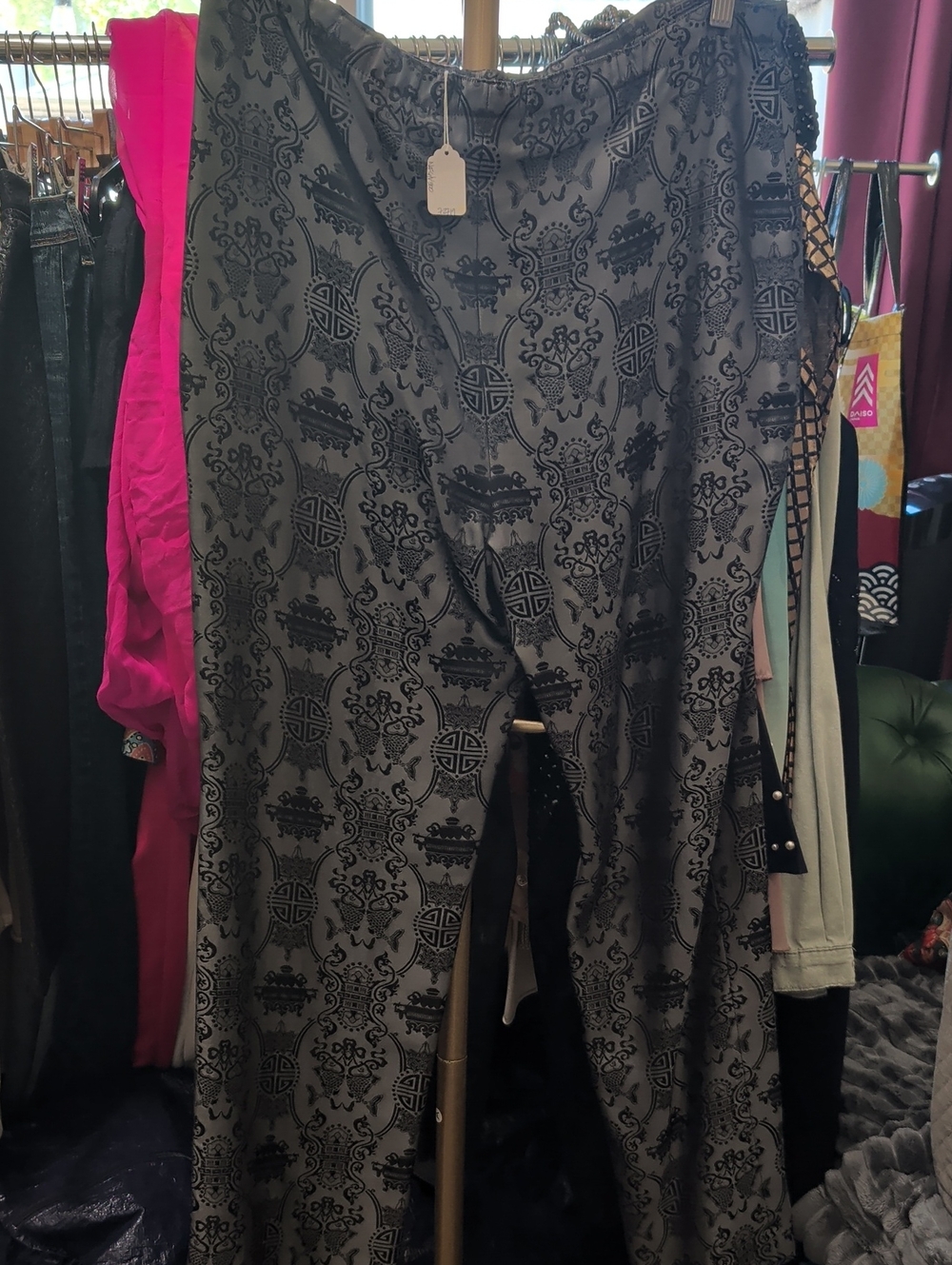 Shanghai Tang Gray Black Brocade Patterned Pants